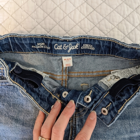 Denim Ruffle Shorts - Picture 3 of 3